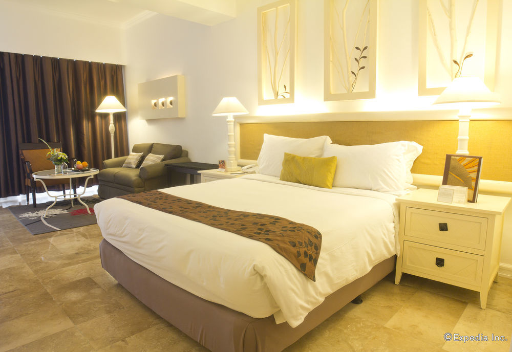 Vivere Hotel And Resorts Muntinlupa City Exterior foto